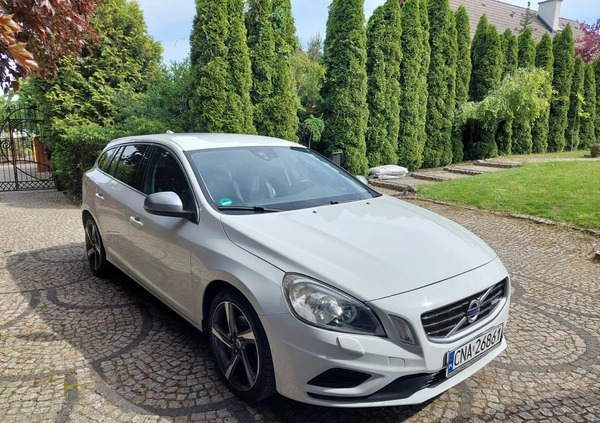 Volvo V60 cena 42400 przebieg: 149000, rok produkcji 2013 z Sejny małe 596